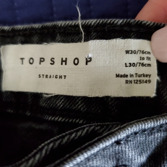 TOPSHOP MOTO HAYDEN DISTRESSED STRAIGHT LEG JEANS - Picture 6 of 7